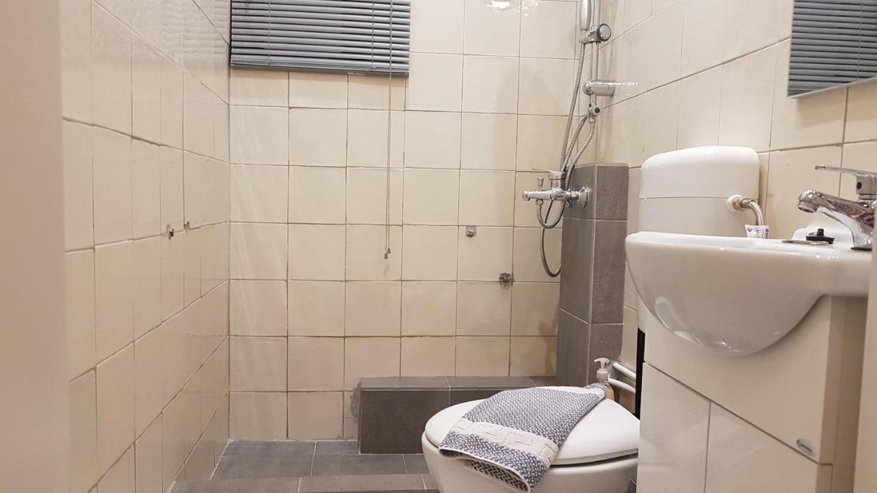 Palette Apartment Carmine - Athens Center, 6 Bd, 3 Bath 외부 사진