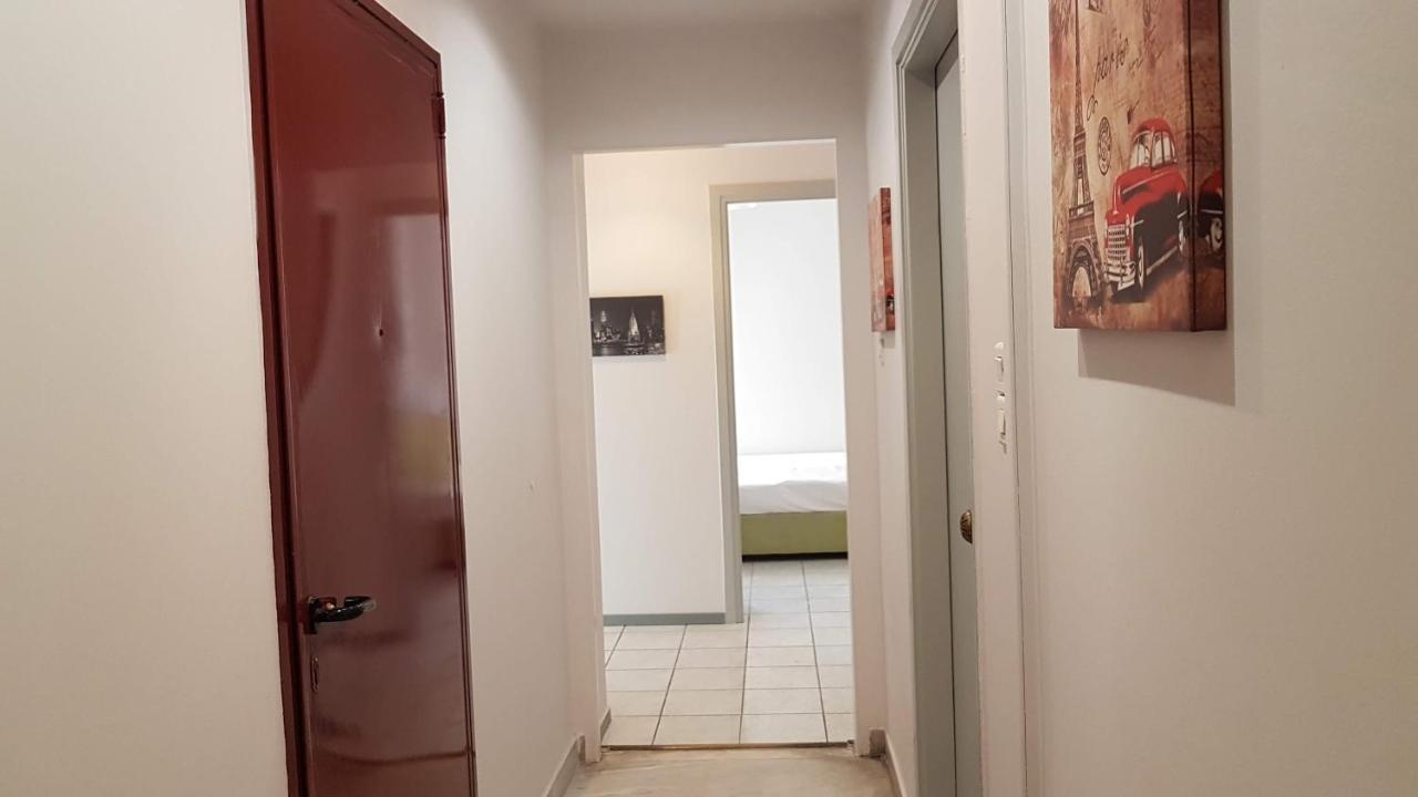 Palette Apartment Carmine - Athens Center, 6 Bd, 3 Bath 외부 사진